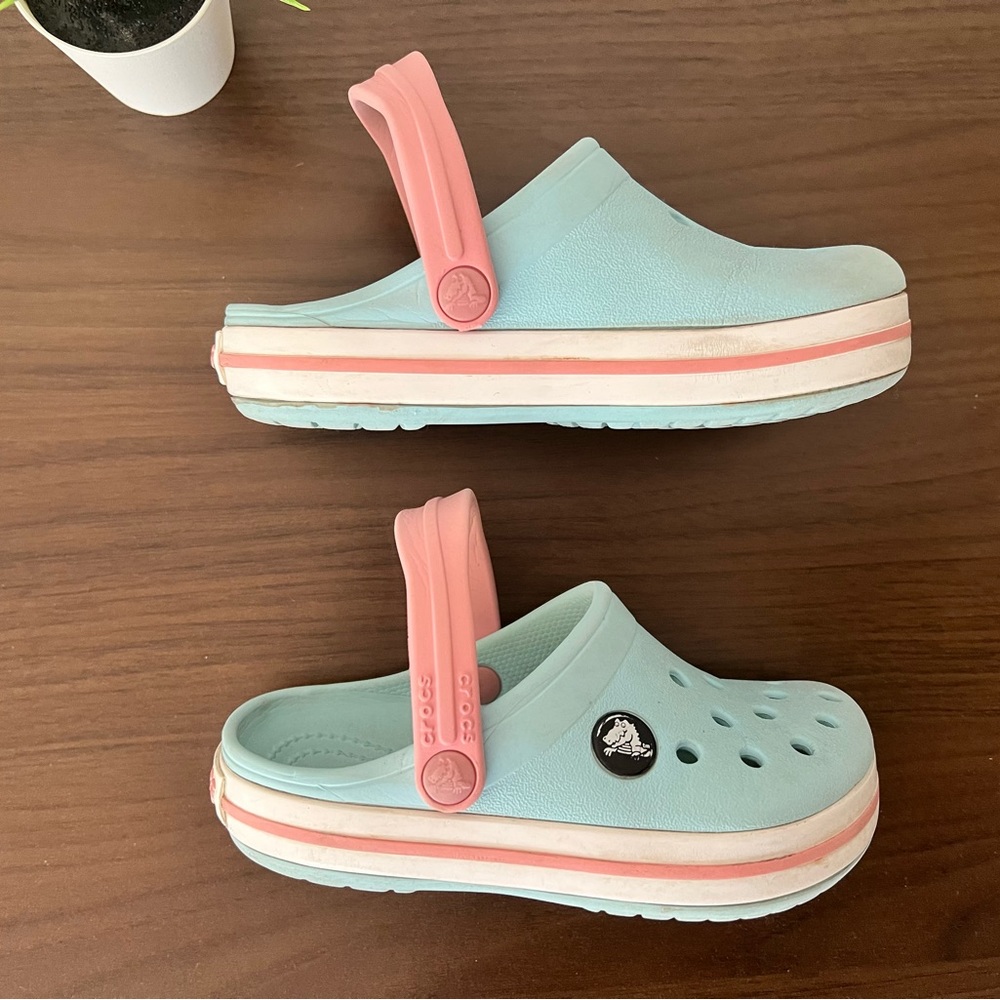 Crocs